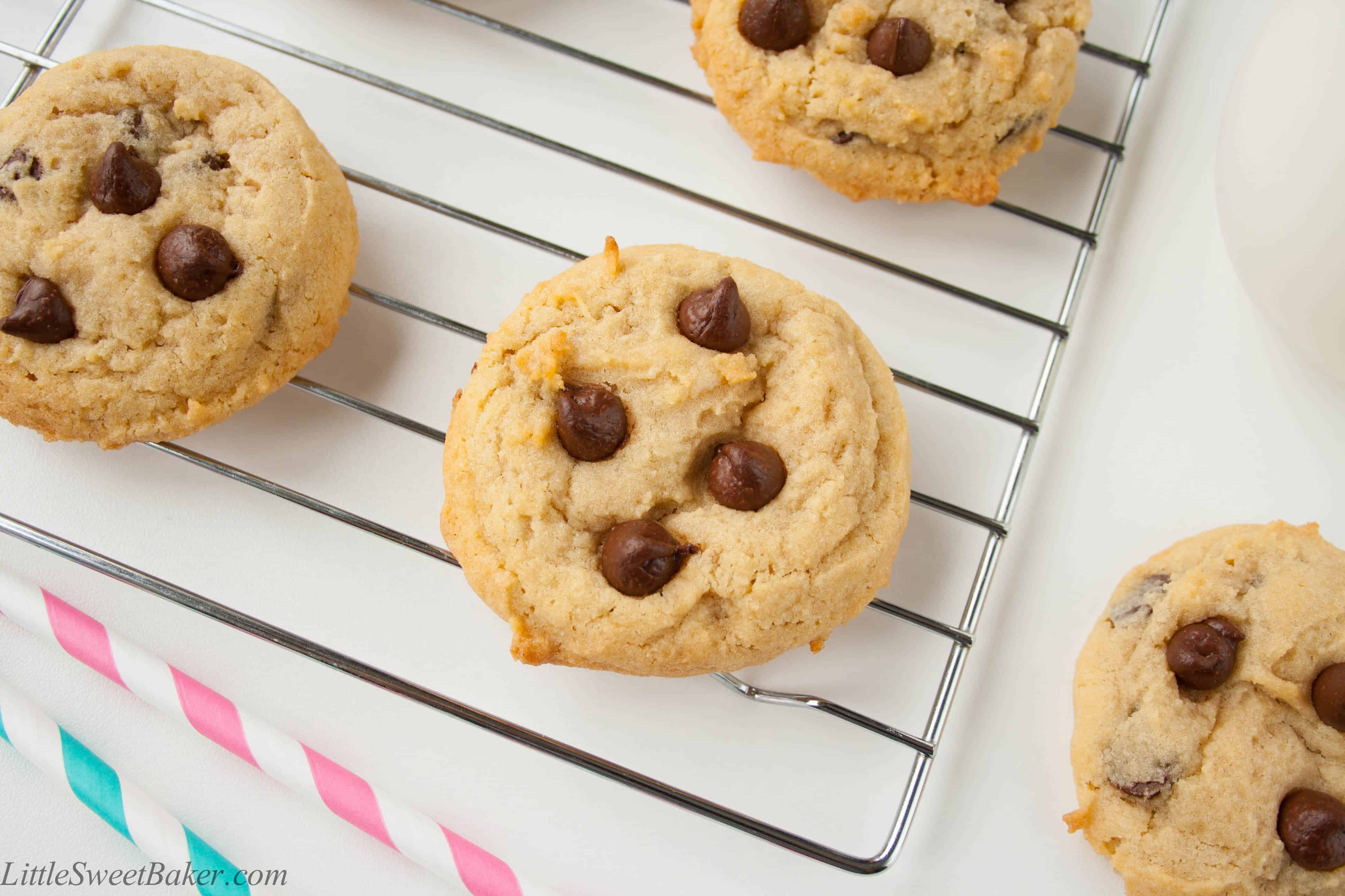 The best chocolate chip cookie recipe. Crispy around the edges, soft and chewy in the centre and loaded with chocolate chips.