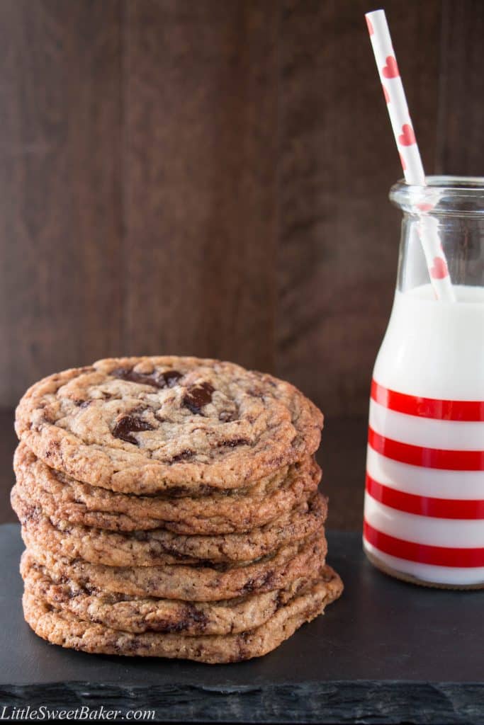 BAKERY STYLE CHOCOLATE CHUNK COOKIES. Crispy around the edges, chewy and fudgy in the center, jumbo size cookies. Perfect with a glass of milk.