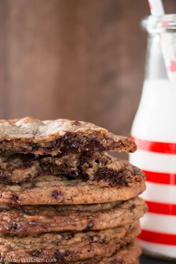 BAKERY STYLE CHOCOLATE CHUNK COOKIES. Crispy around the edges, chewy and fudgy in the center, jumbo size cookies. Perfect with a glass of milk.