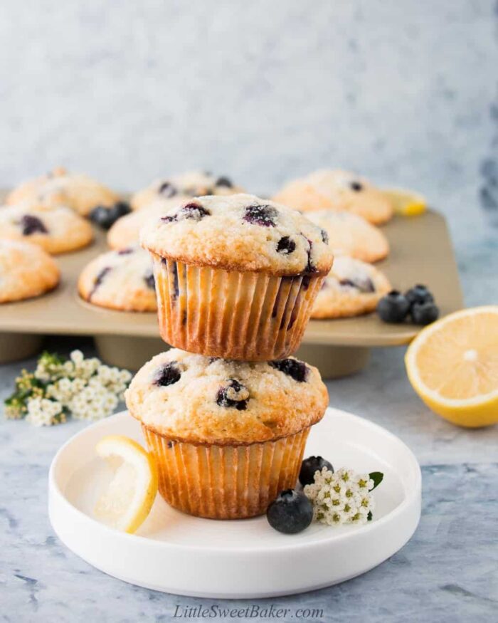 https://www.littlesweetbaker.com/wp-content/uploads/2021/06/blueberry-lemon-muffins-3-700x875.jpg